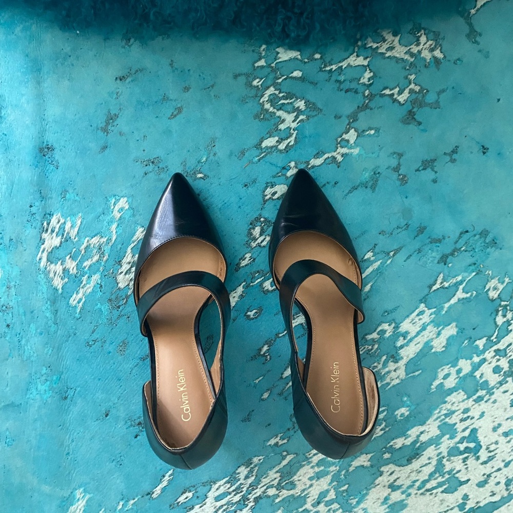Elegant Black Stiletto Heel